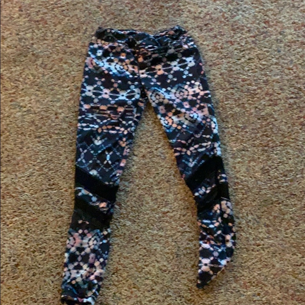 1st kiss sport leggings